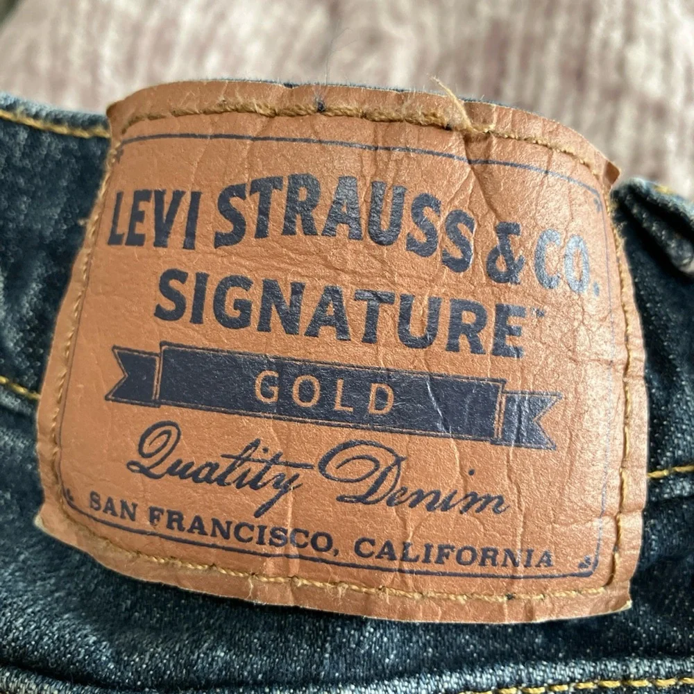 Levi Strauss Signature Jeans 32x30 Relaxed Med Wash Straight